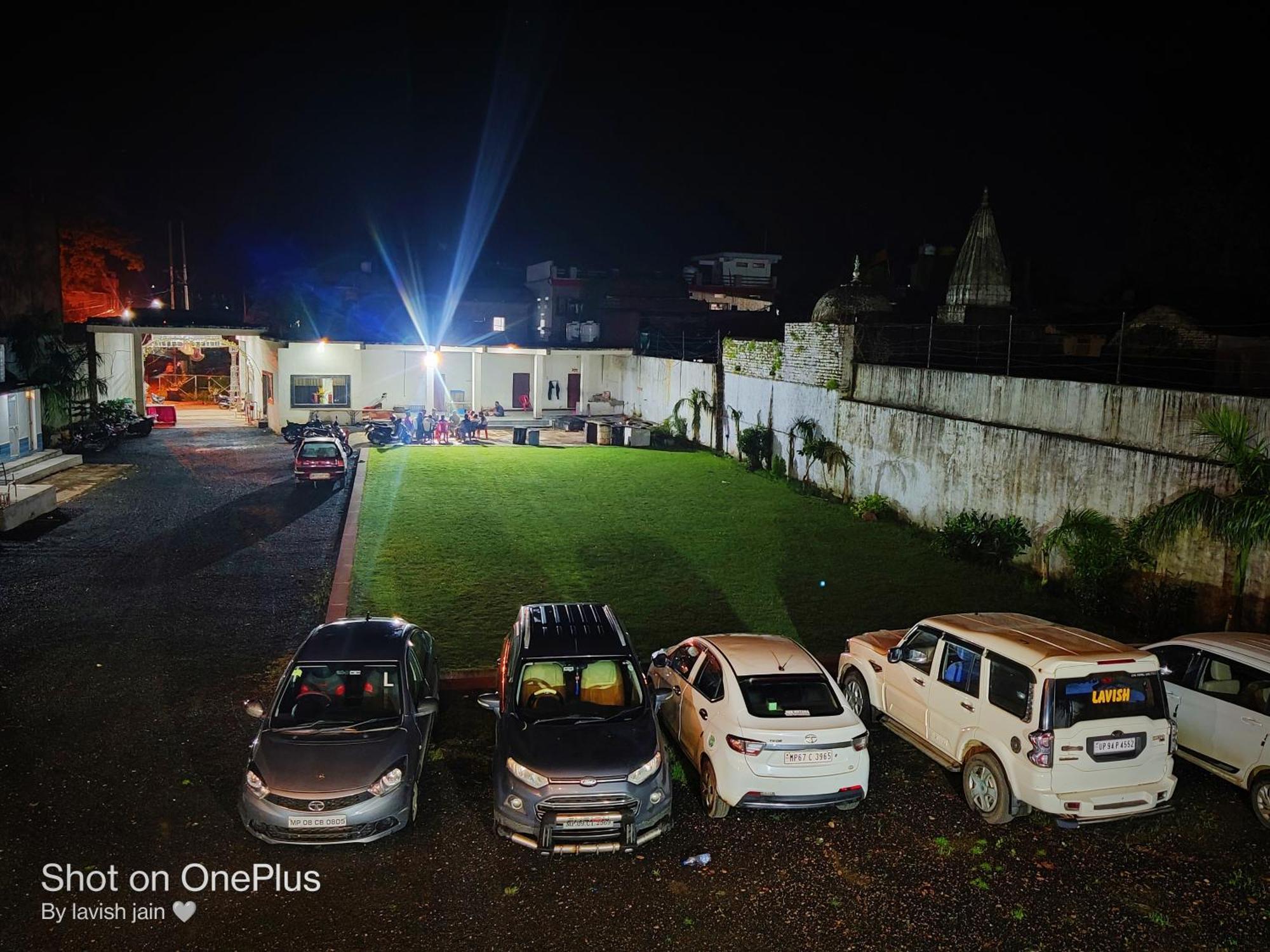 Hotel Modi Palace, Chanderi Mp Exterior photo