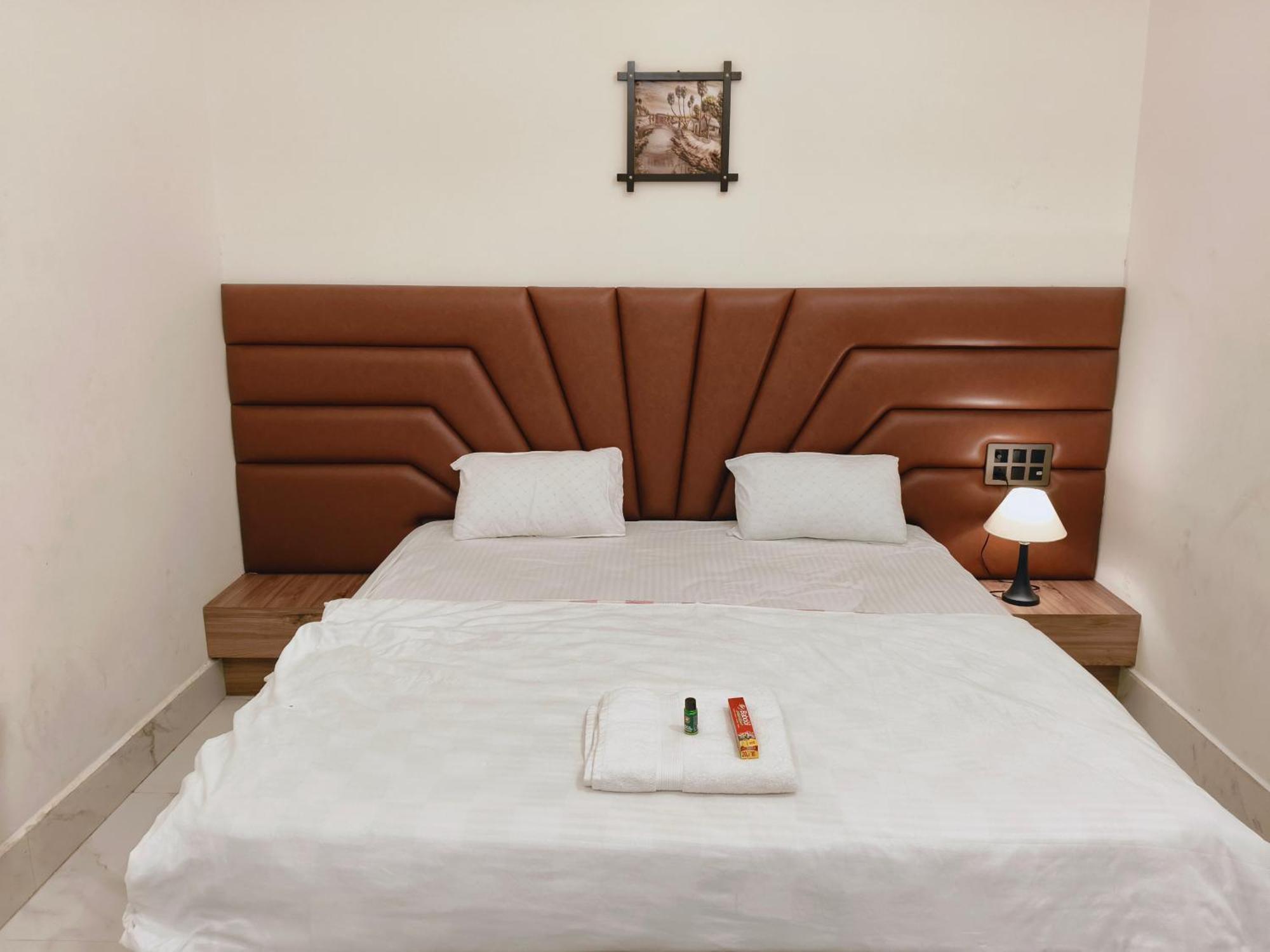 Hotel Modi Palace, Chanderi Mp Exterior photo